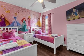 7 bedrooms, in-room safe, iron/ironing board, free WiFi