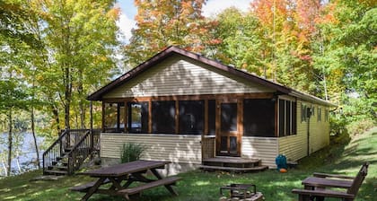 West mit Blick auf privaten Cottage Oasis Auf Schöne Isabella See in der NÀhe von Parry Sound