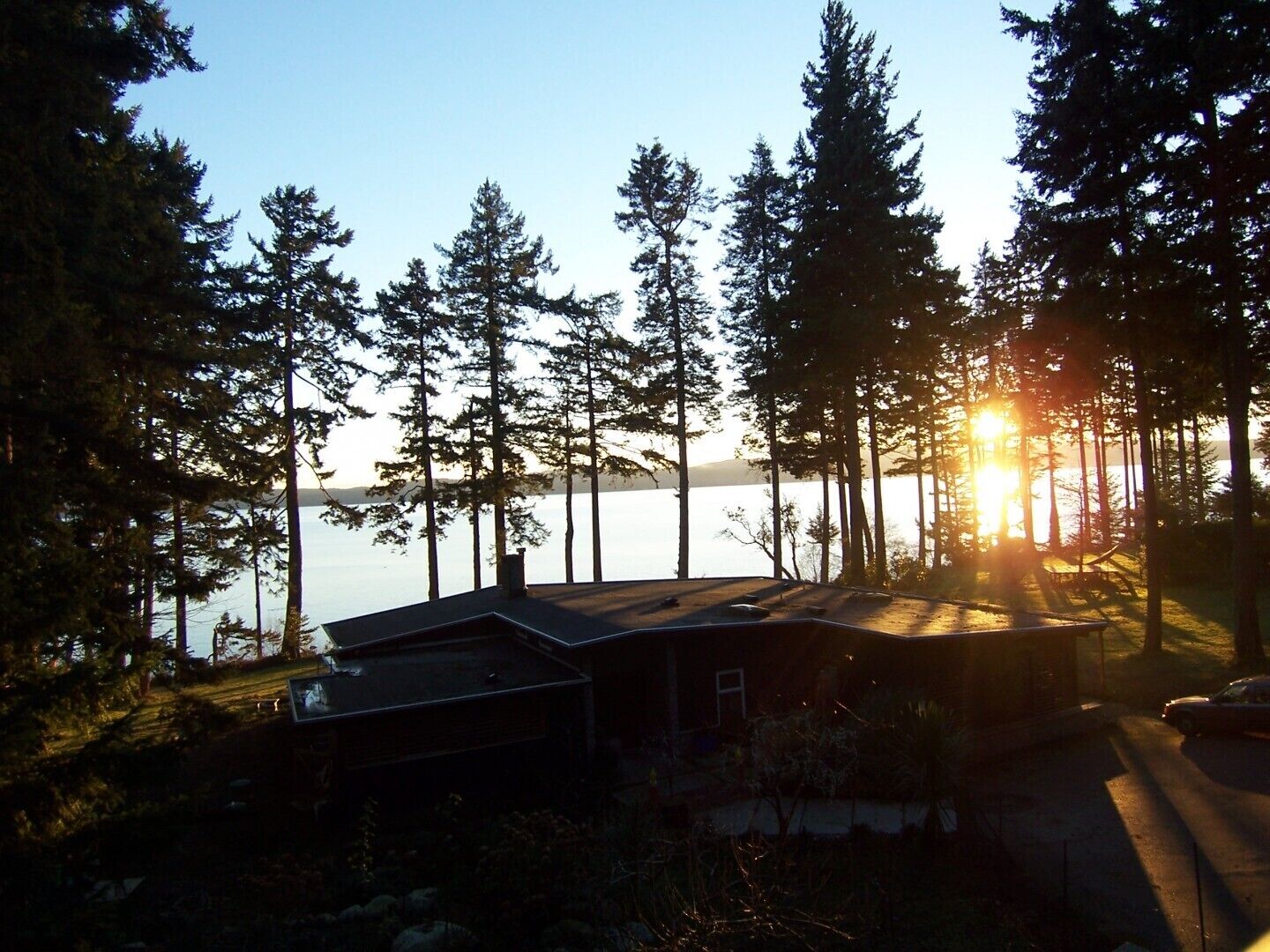 Private waterfront cottage on Malaspina Strait Reviews, Deals ...
