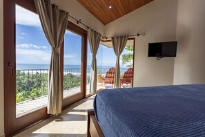 6 slaapkamers, lakens van Egyptisch katoen, een kluis op de kamer