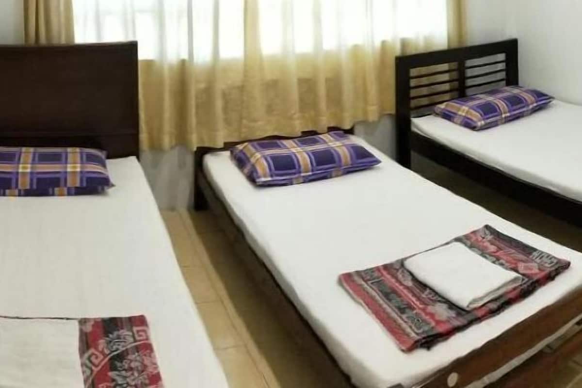 Meja, seterika/papan seterika, Wi-fi percuma