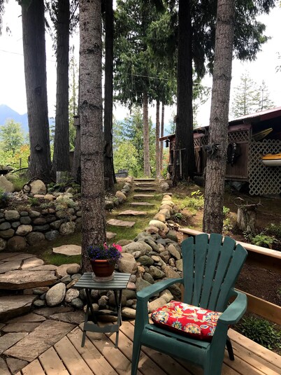 Cedar Cottage, private & cozy experience