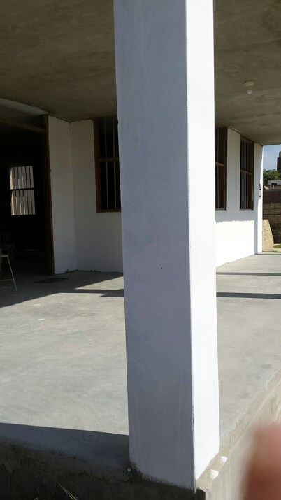 Hospedaje  Colan Coconut a 50 m del mar en la playa La Esmeralda. 