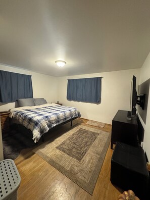 3 chambres, fer et planche à repasser, accès au Wi-Fi (inclus)