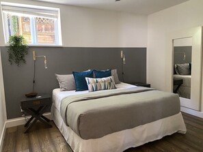 2 bedrooms, desk, iron/ironing board, travel crib