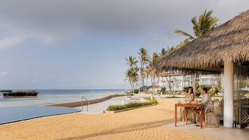 Breakfast, lunch, dinner served; local and international cuisine