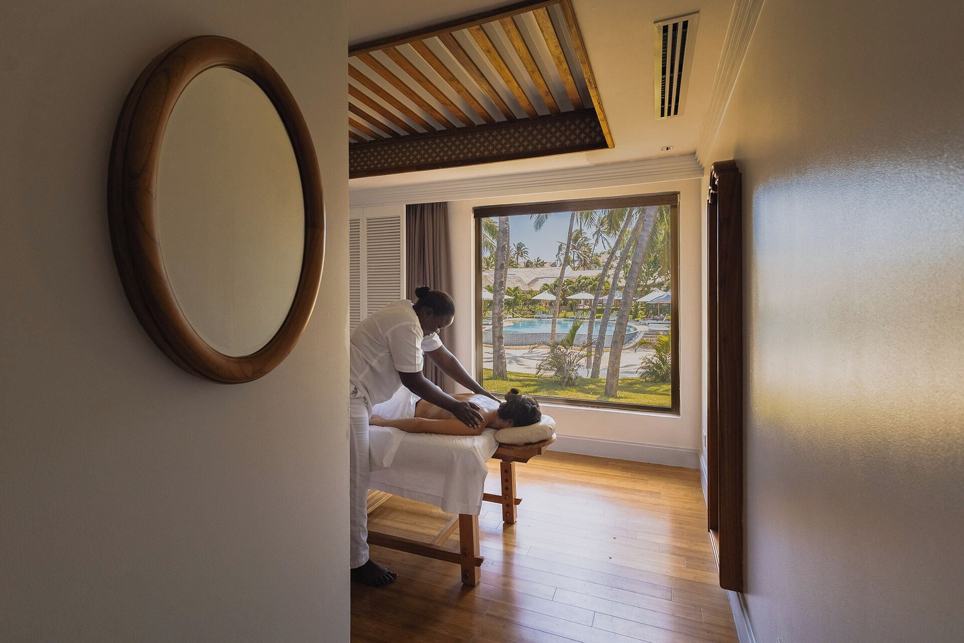 body treatments, body wraps, body scrubs, facials