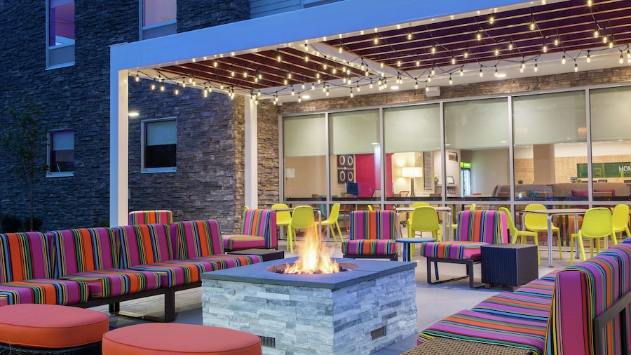 Home2 Suites by Hilton Smithfield, RI