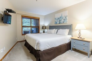 1 bedroom, iron/ironing board, internet, bed sheets