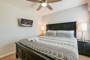 7 bedrooms, in-room safe, iron/ironing board, travel crib