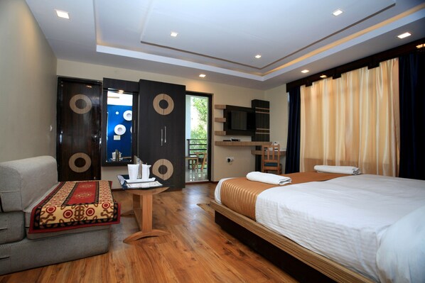 Ảnh chưa phân loại, 1 trong số 32 ảnh, nút