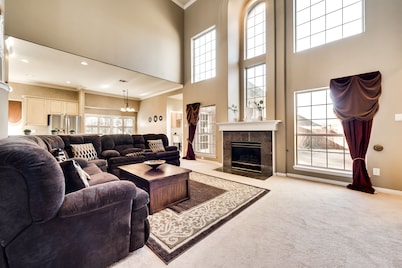 Executive Family Home, 4BR, 3.5BA, Office, 30+ Days, near DFW, Fully Furnished!!