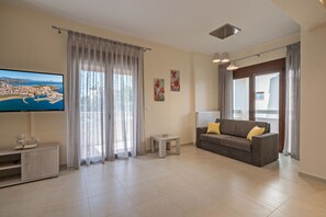 TV, fireplace, DVD player - All season-star villa, private pool,near amenities (Gallos)