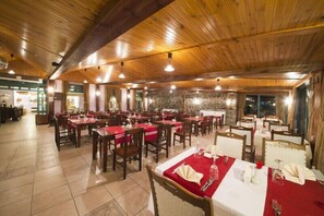 Breakfast, lunch, dinner served; Turkish cuisine