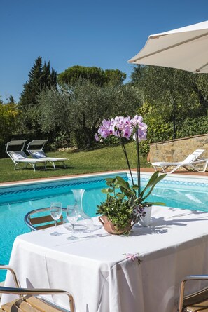 Piscine extérieure