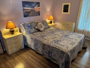 4 chambres, fer et planche à repasser, accès au Wi-Fi (inclus)