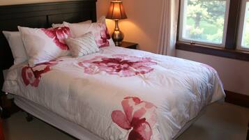 4 soverom, strykejern/-brett, wi-fi (inkludert) og sengetøy