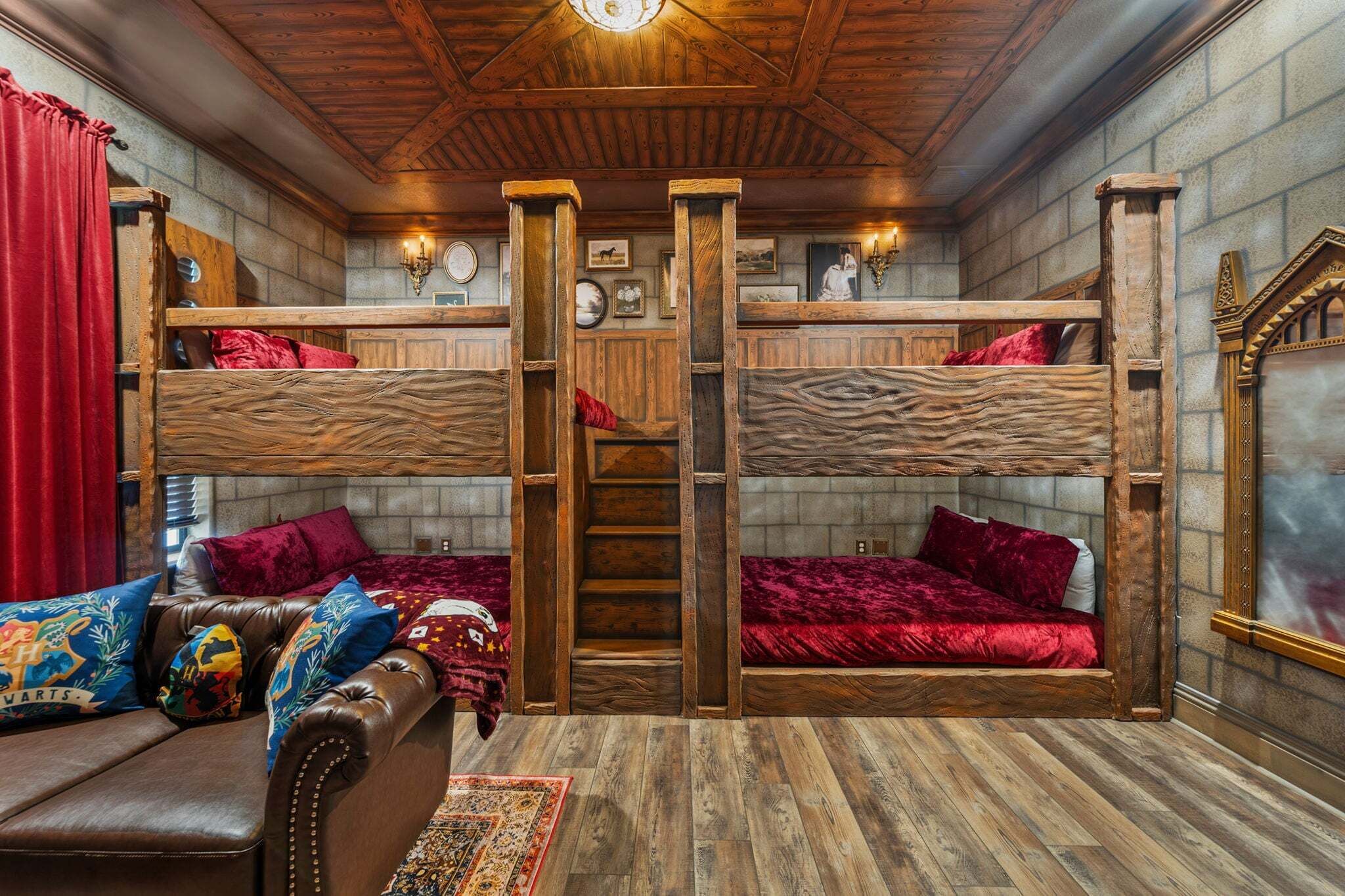 9 bedrooms, iron/ironing board, WiFi, bed sheets