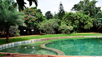 Udendørs pool