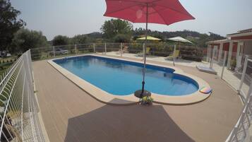 Piscine extérieure, piscine chauffée