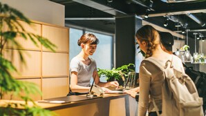 Sảnh tiếp tân