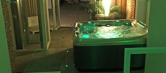 At the Court of Bertoli SPA - Lena House