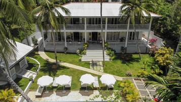 Fachada da propriedade