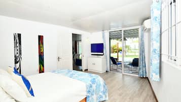 2 sovrum, vÀrdeförvaringsskÄp pÄ rummet och strykjÀrn/strykbrÀda