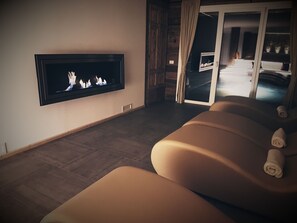Sauna, Turkish bath, body treatments, aromatherapy, hot stone massages - Housemuhlbach Wellness Acqua Spa Resort (Sappada)