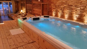 Sauna, Türkisches Bad/Hamam, Körperbehandlungen, Aromatherapie