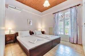 3 camere, una scrivania, ferro/asse da stiro, Wi-Fi