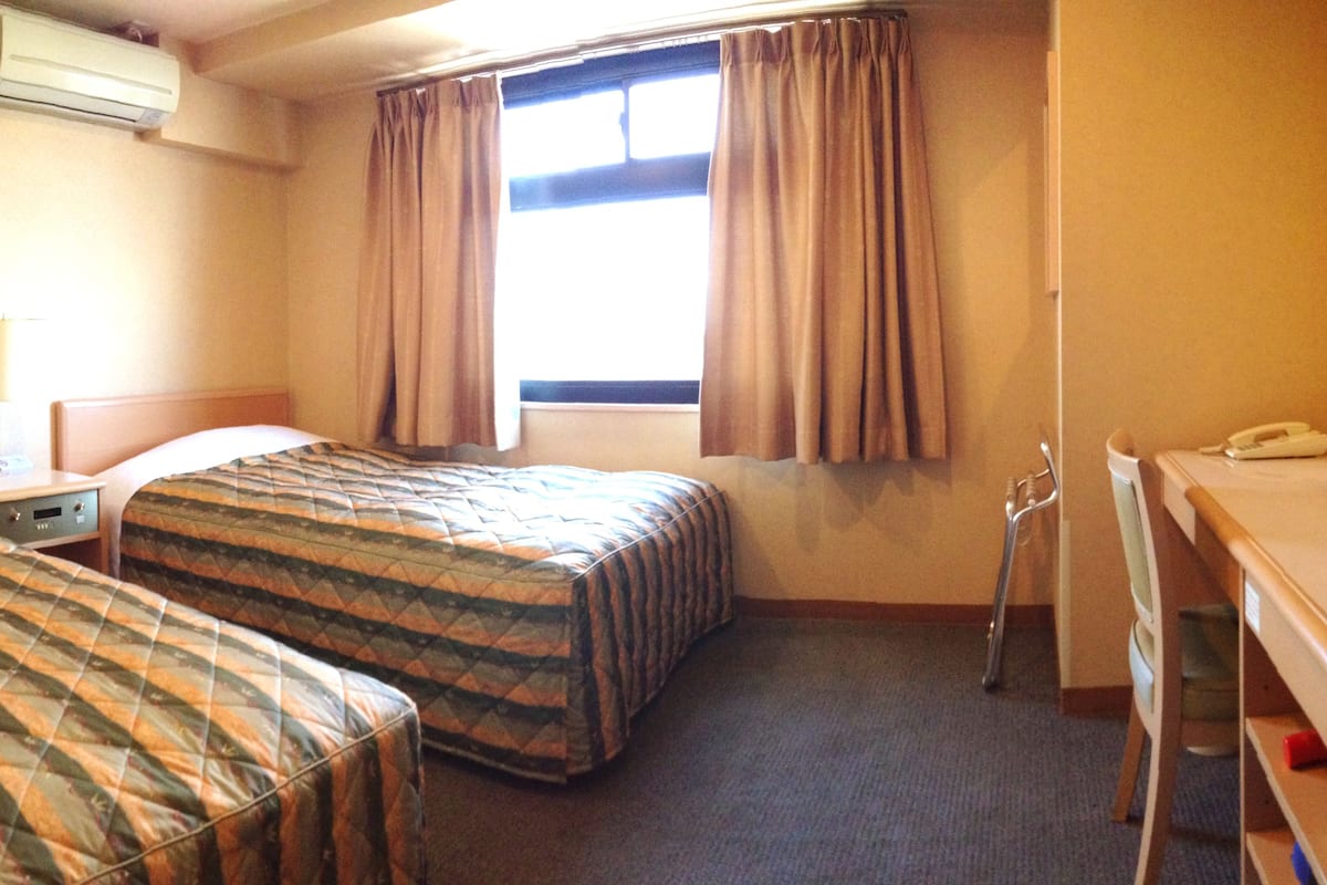 down duvets, free wifi, bed sheets