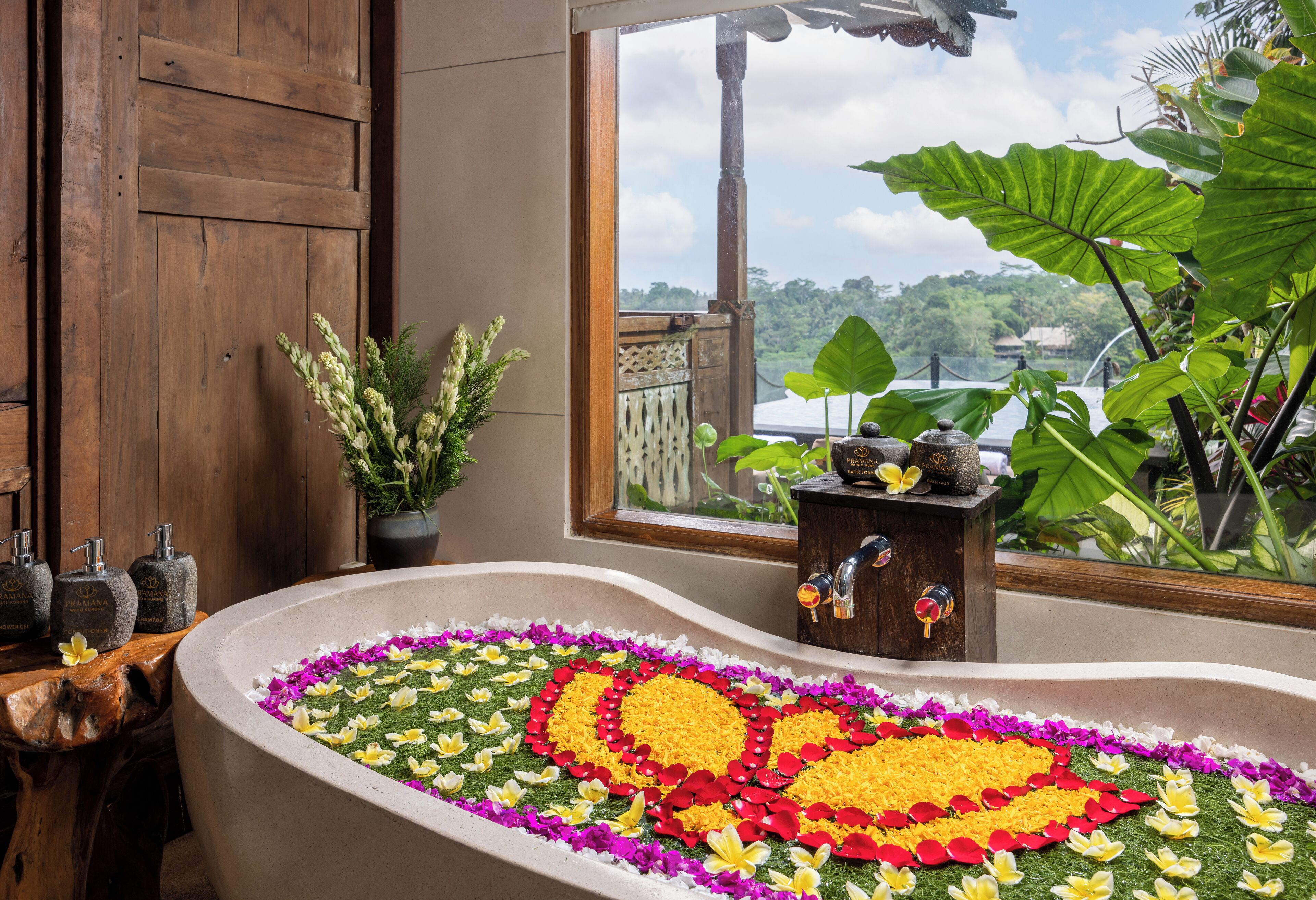 Photo - Pramana Watu Kurung