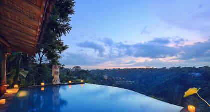 Pramana Watu Kurung Resort