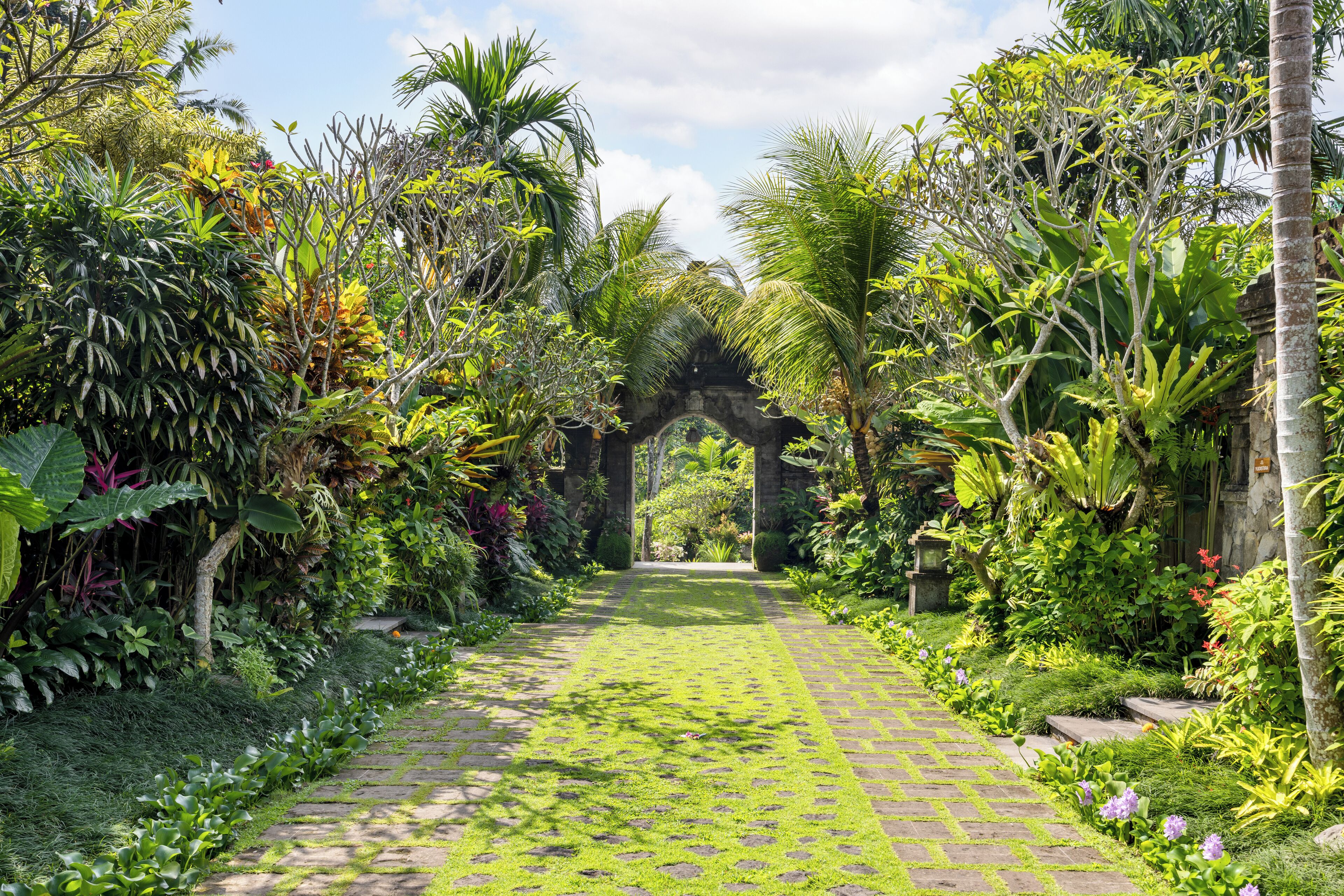 Photo - Pramana Watu Kurung