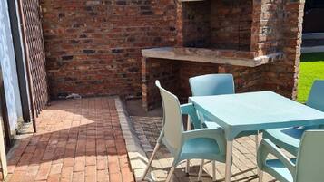 Family Room | 2 bedrooms, free WiFi