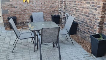 Camera Basic, letti multipli, vista giardino | 2 camere, Wi-Fi gratuito