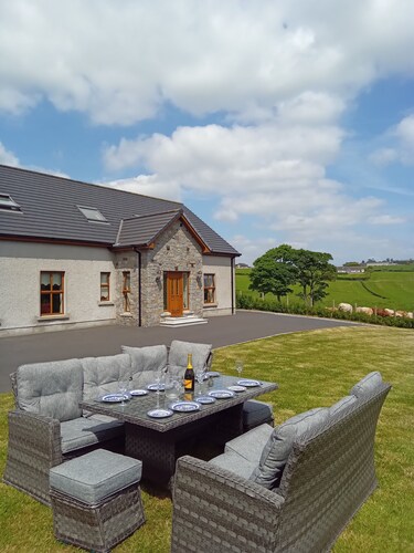 Luxury Spacious  New build Property 4500sq feet  with fully equipped kitchen 