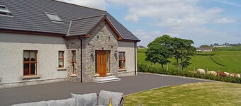 Luxury Spacious  New build Property 4500sq feet  with fully equipped kitchen 