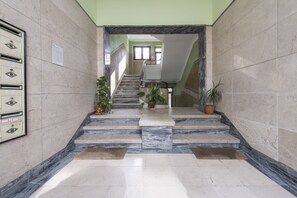 Interior - Spectacular View and Lower Rio 2BD APT * CENTRAL * (Lisboa)