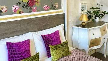 Suite familiare | Biancheria da letto di alta qualità, minibar, una scrivania