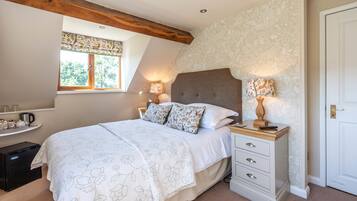 Double Room (Waterside) | Iron/ironing board, free cots/infant beds, free WiFi