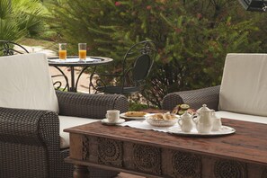 Tägliches inbegriffenes Frühstücksbuffet