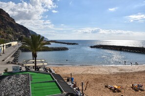 Beach nearby, sun-loungers