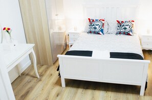 6 Schlafzimmer, Zimmersafe, Schreibtisch, schallisolierte Zimmer