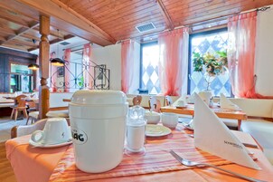 Daily buffet breakfast (EUR 15.00 per person)