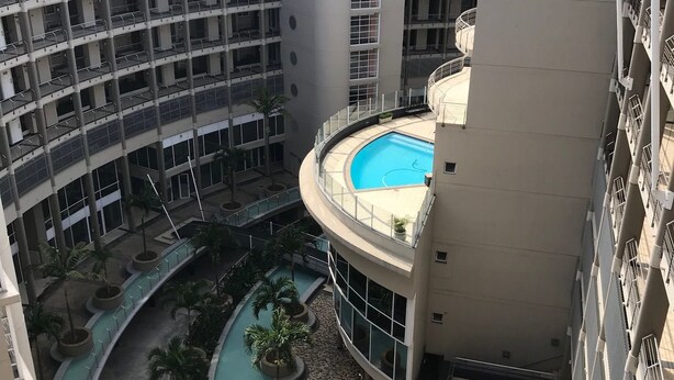 Outdoor pool - The Sails Penthouse C703 (Durban)