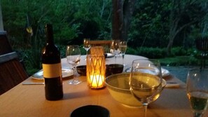 Tempat makan outdoor