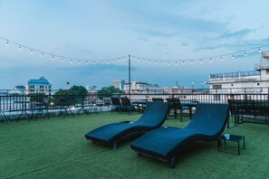 Bar auf der Dachterrasse