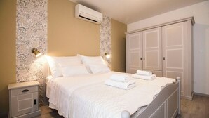 3 多间卧室、客房内保险箱、熨斗/熨衣板、免费 WiFi
